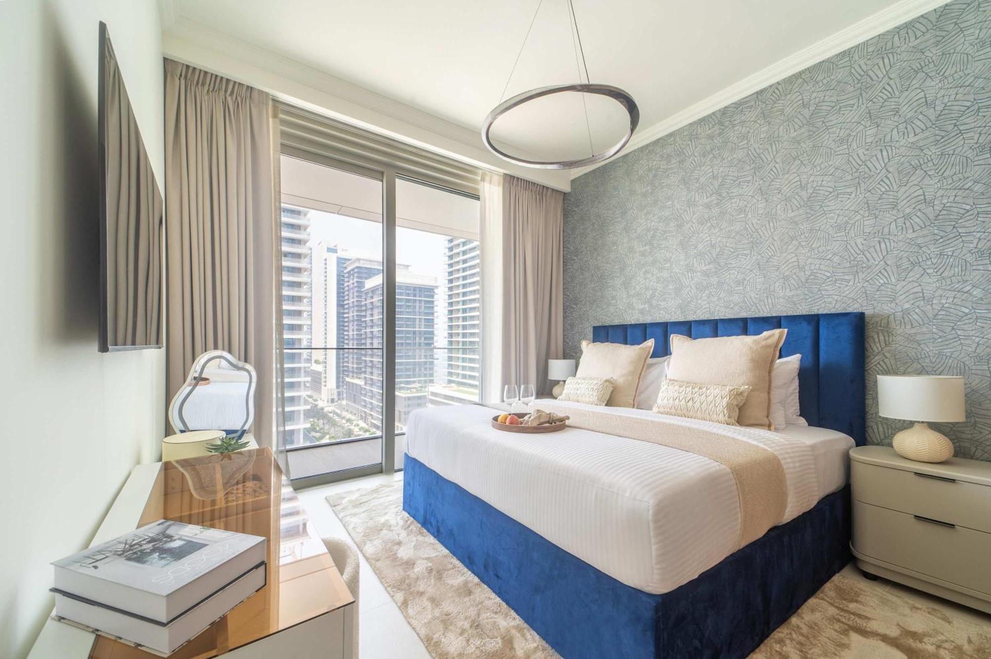 Frank Porter - Palace Tower Dubai